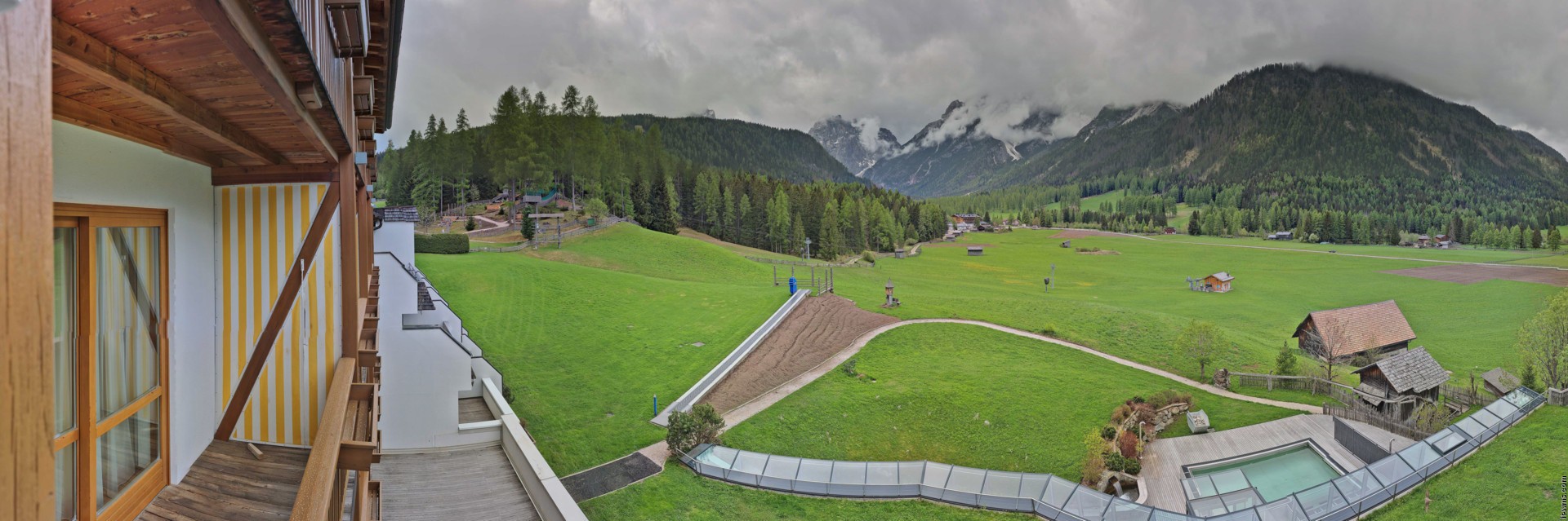 Archiv Foto Webcam Family Resort Rainer im Bergdorf Sexten