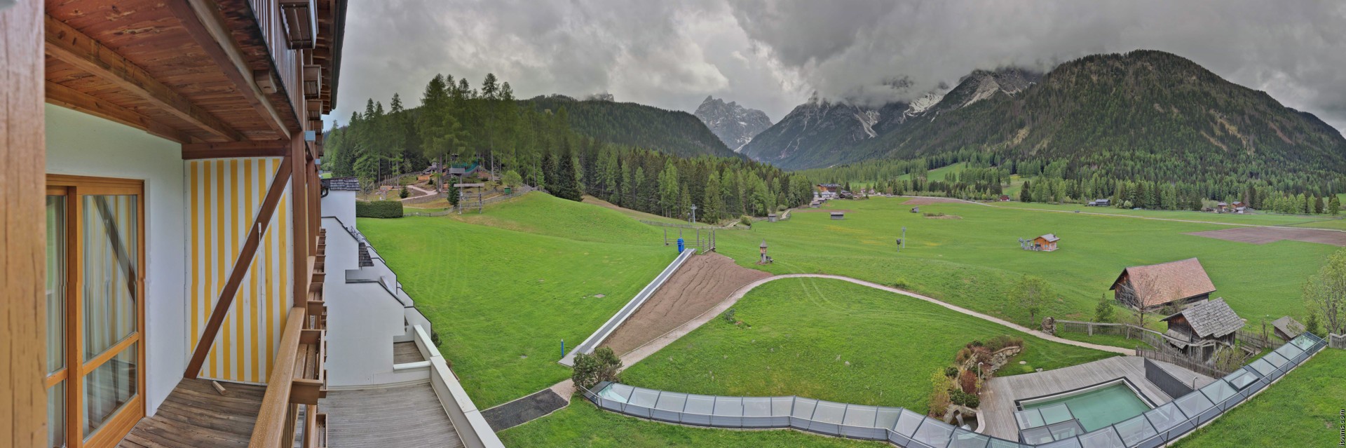 Archiv Foto Webcam Family Resort Rainer im Bergdorf Sexten