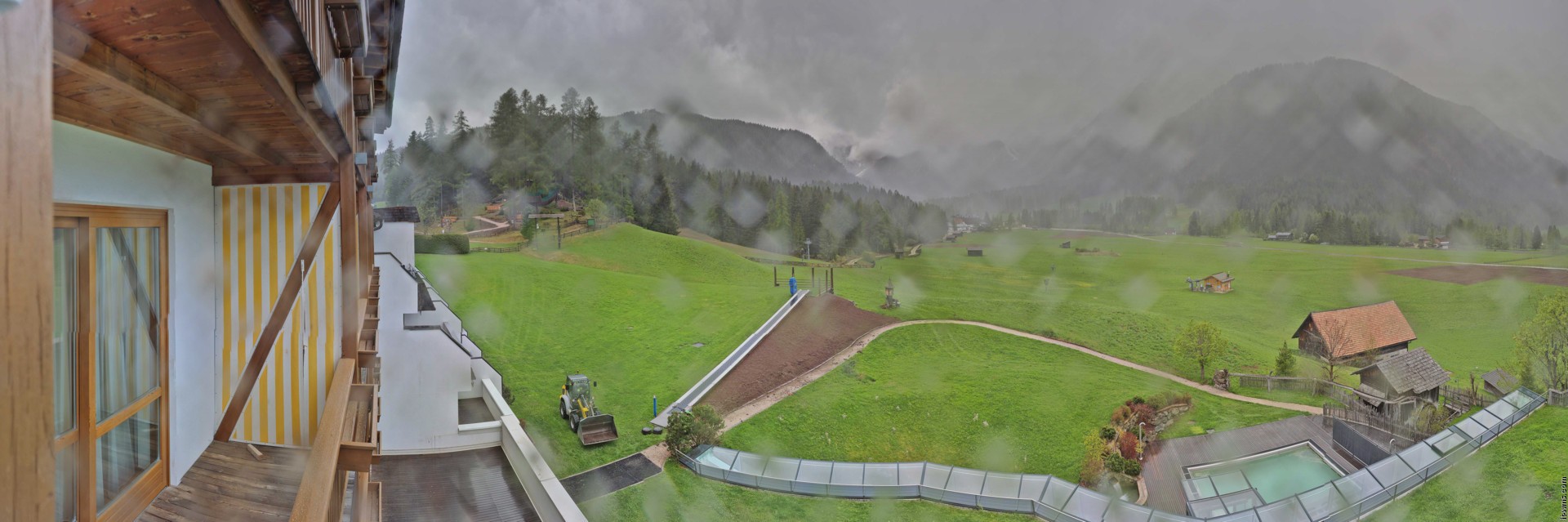 Archiv Foto Webcam Family Resort Rainer im Bergdorf Sexten