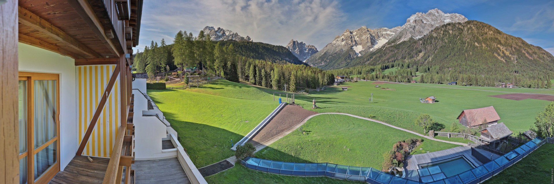 Archiv Foto Webcam Family Resort Rainer im Bergdorf Sexten