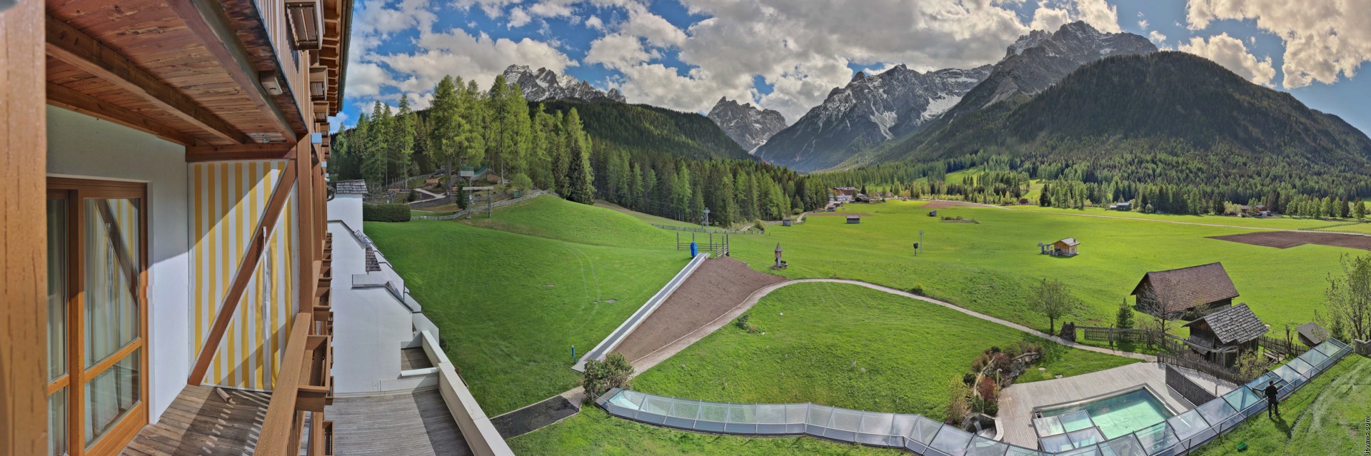 Archived image Webcam Family Resort Rainer, South Tyrol