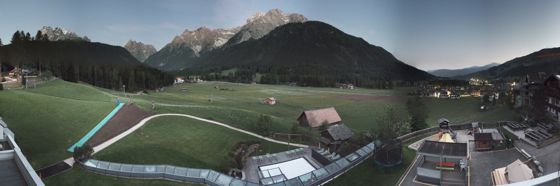 Archived image Webcam Family Resort Rainer, South Tyrol