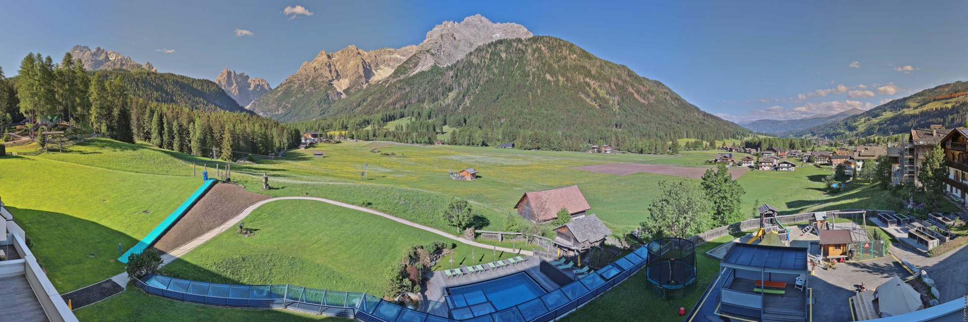 Archiv Foto Webcam Family Resort Rainer im Bergdorf Sexten