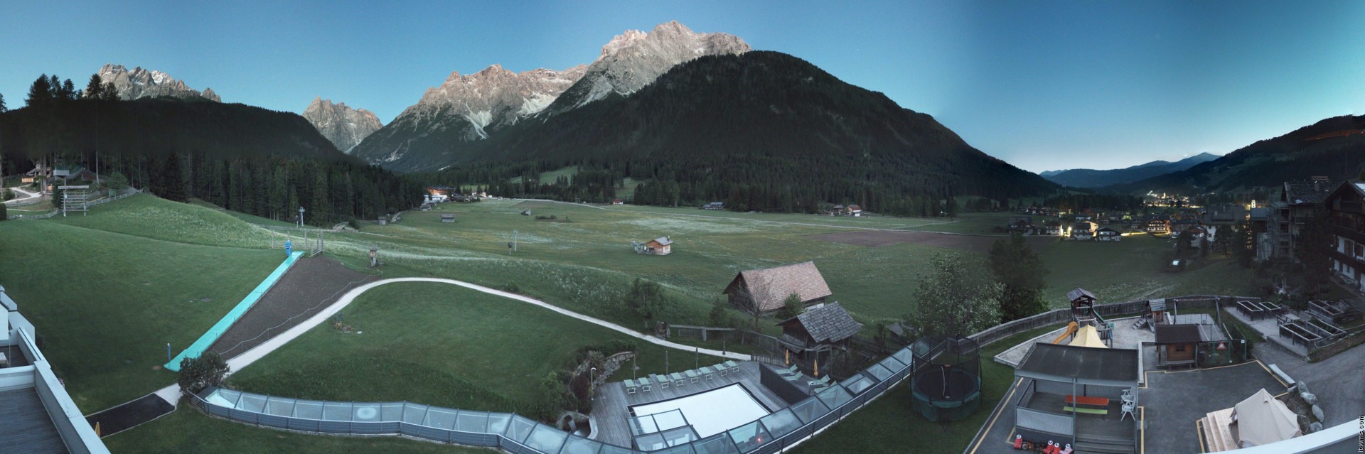 Archiv Foto Webcam Family Resort Rainer im Bergdorf Sexten