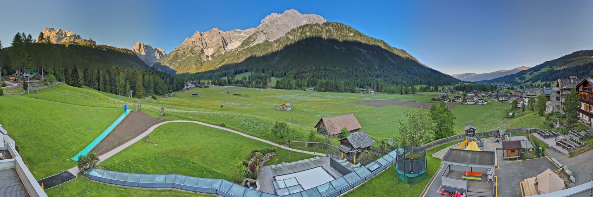 Archiv Foto Webcam Family Resort Rainer im Bergdorf Sexten