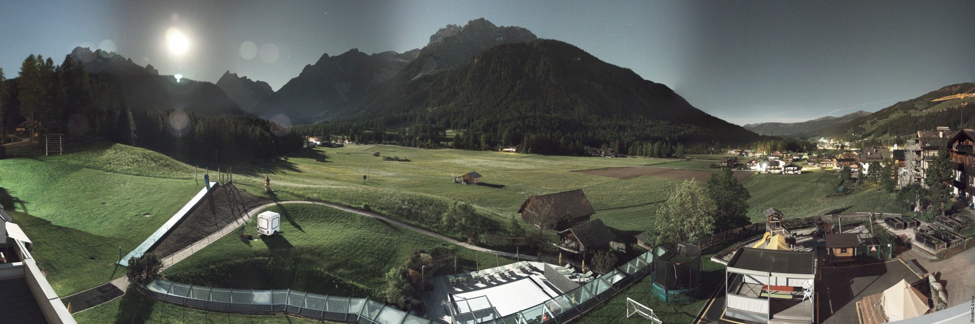 Archiv Foto Webcam Family Resort Rainer im Bergdorf Sexten