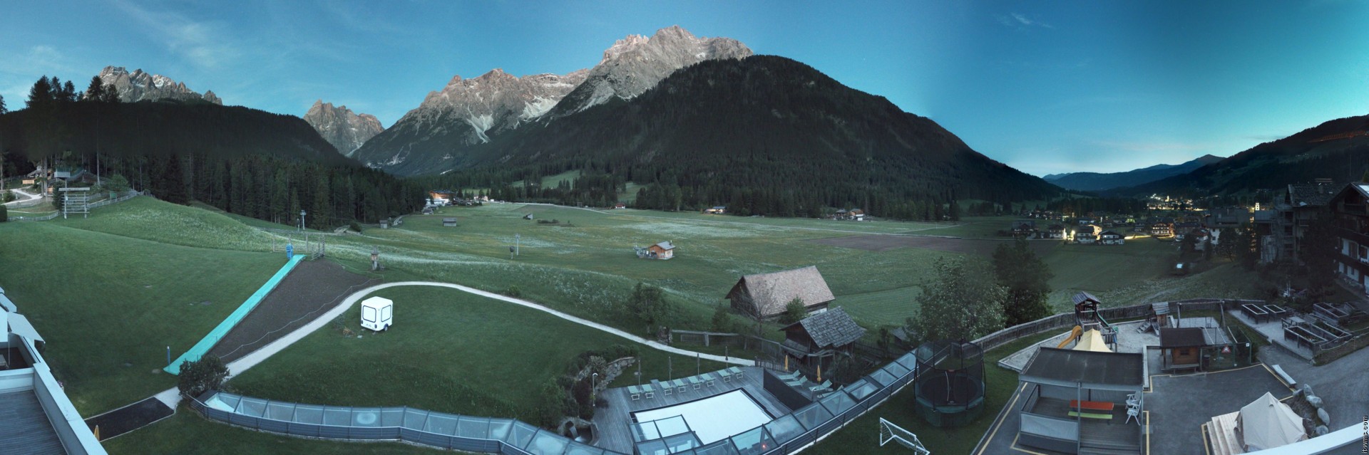 Archiv Foto Webcam Family Resort Rainer im Bergdorf Sexten