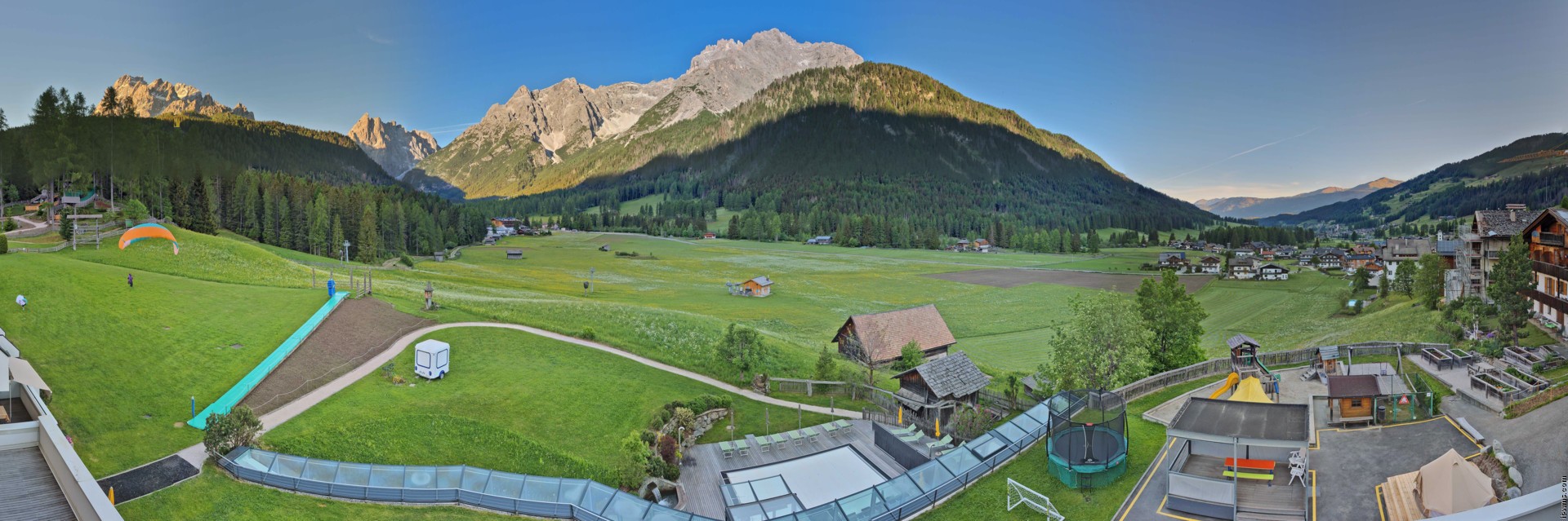 Archiv Foto Webcam Family Resort Rainer im Bergdorf Sexten