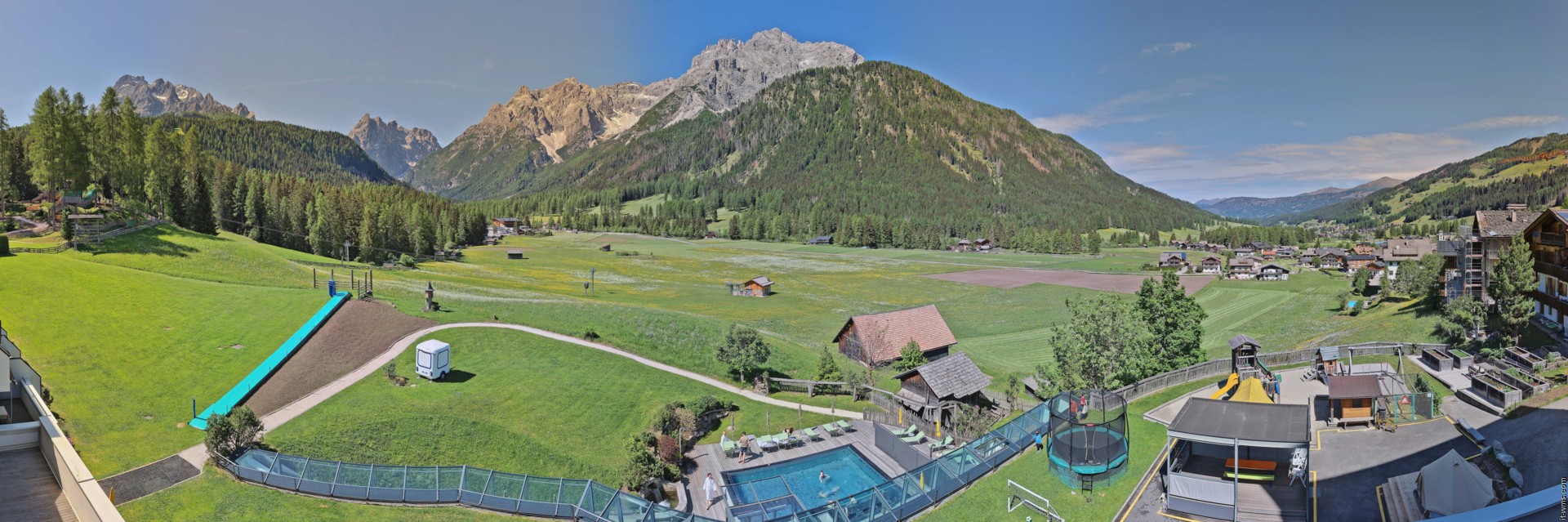 Archiv Foto Webcam Family Resort Rainer im Bergdorf Sexten