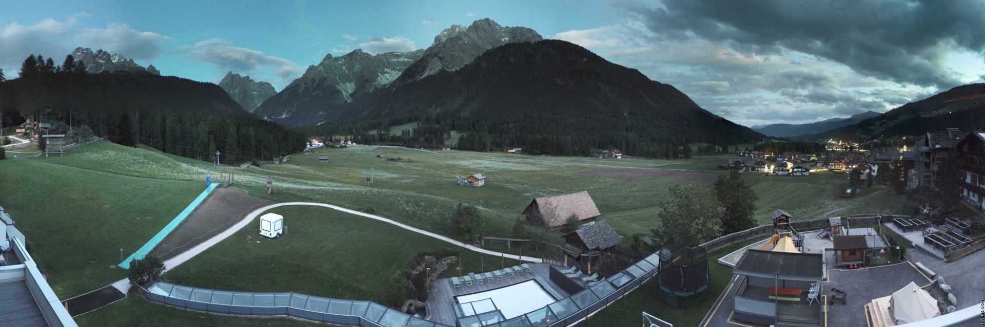 Archiv Foto Webcam Family Resort Rainer im Bergdorf Sexten
