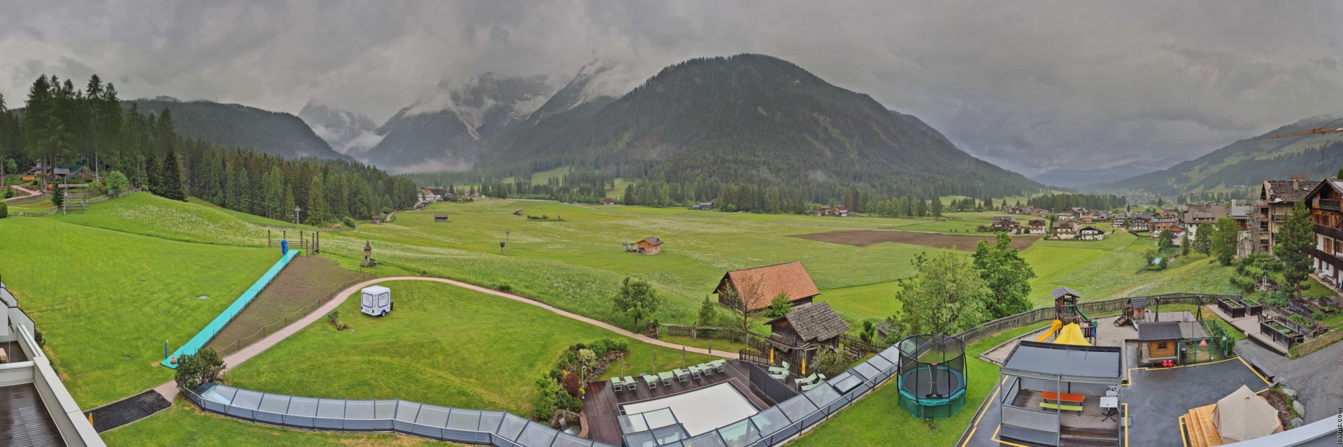 Archiv Foto Webcam Family Resort Rainer im Bergdorf Sexten