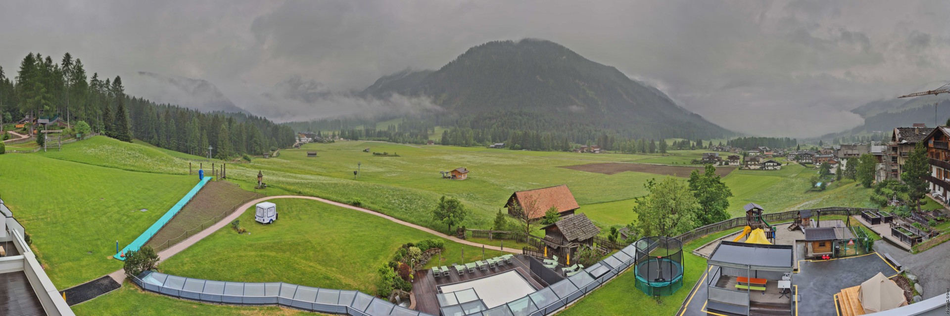 Archiv Foto Webcam Family Resort Rainer im Bergdorf Sexten