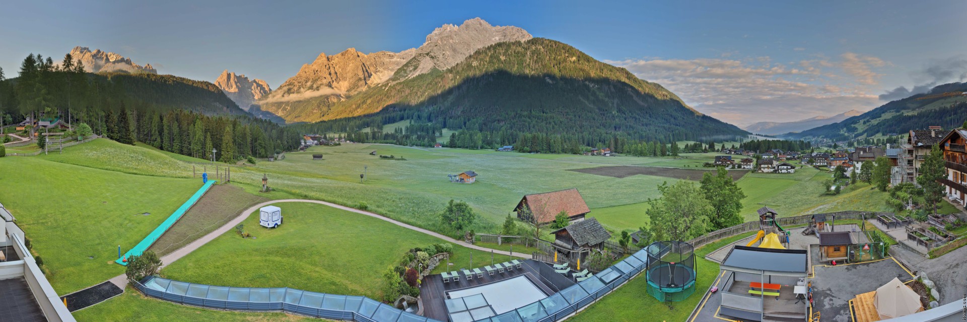Archiv Foto Webcam Family Resort Rainer im Bergdorf Sexten