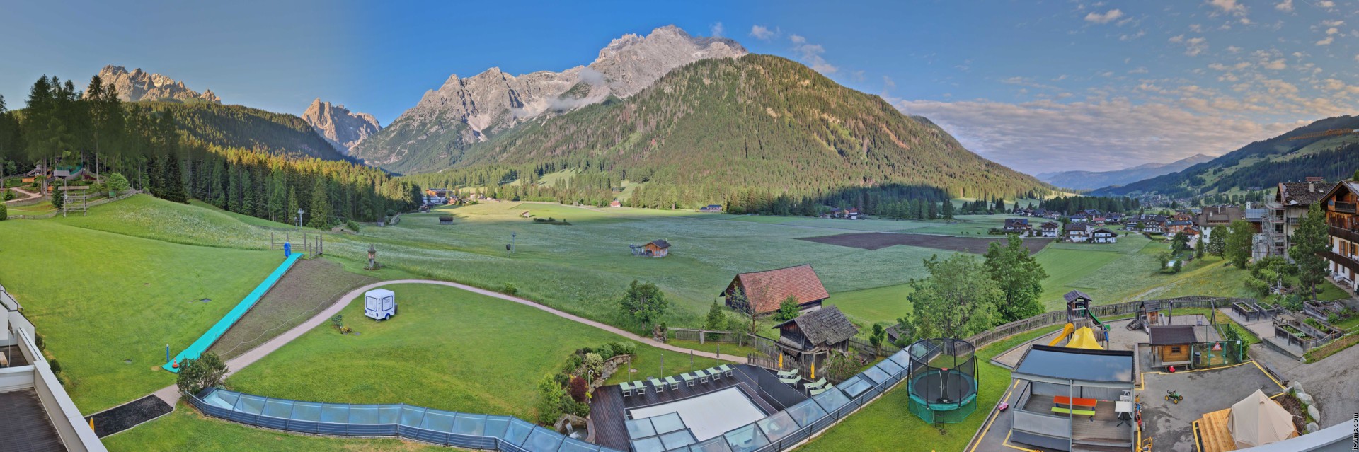 Archiv Foto Webcam Family Resort Rainer im Bergdorf Sexten