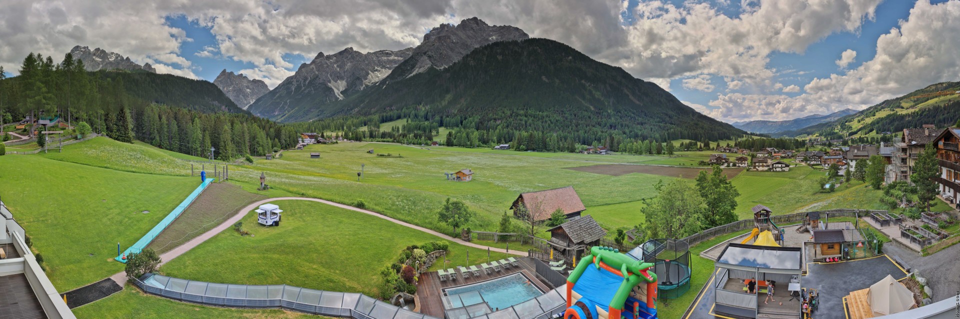 Archiv Foto Webcam Family Resort Rainer im Bergdorf Sexten