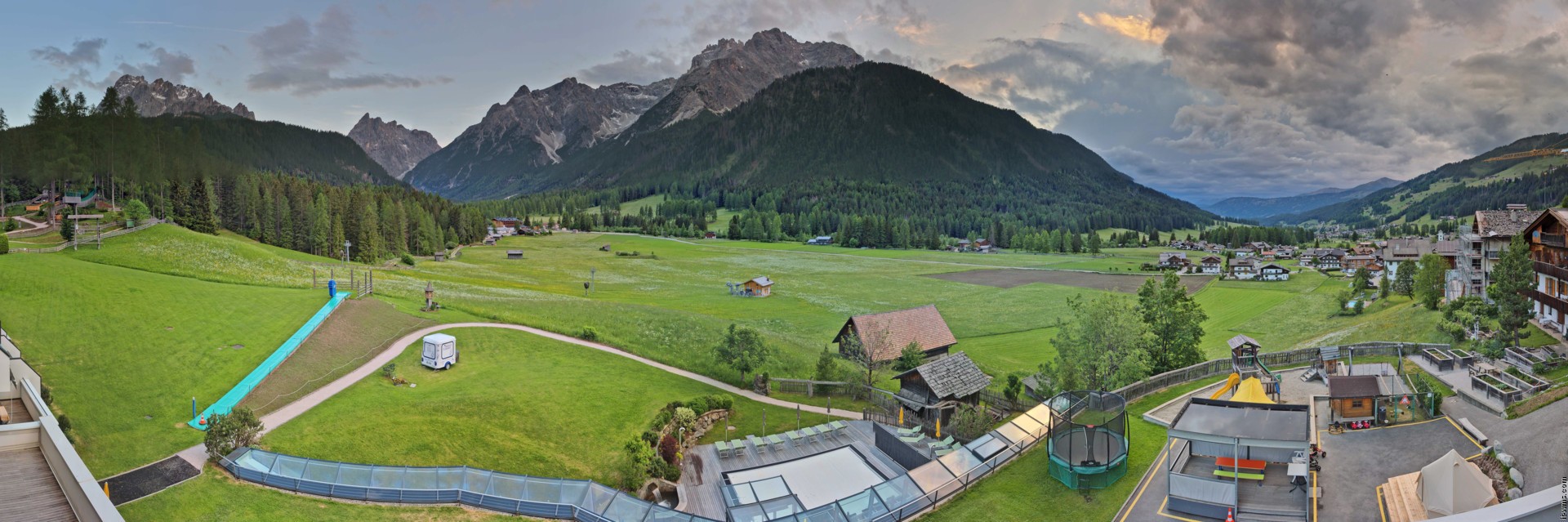 Archiv Foto Webcam Family Resort Rainer im Bergdorf Sexten