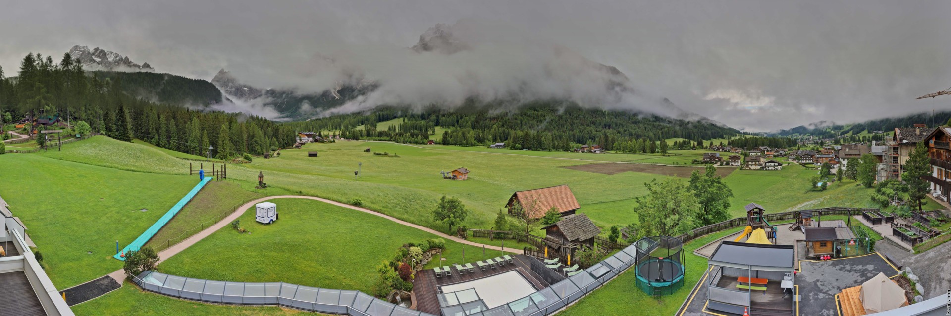 Archiv Foto Webcam Family Resort Rainer im Bergdorf Sexten