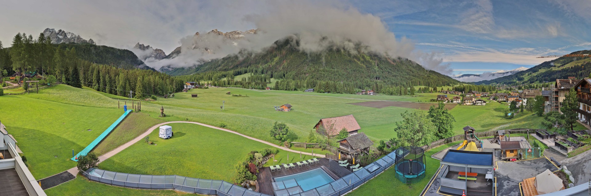 Archiv Foto Webcam Family Resort Rainer im Bergdorf Sexten