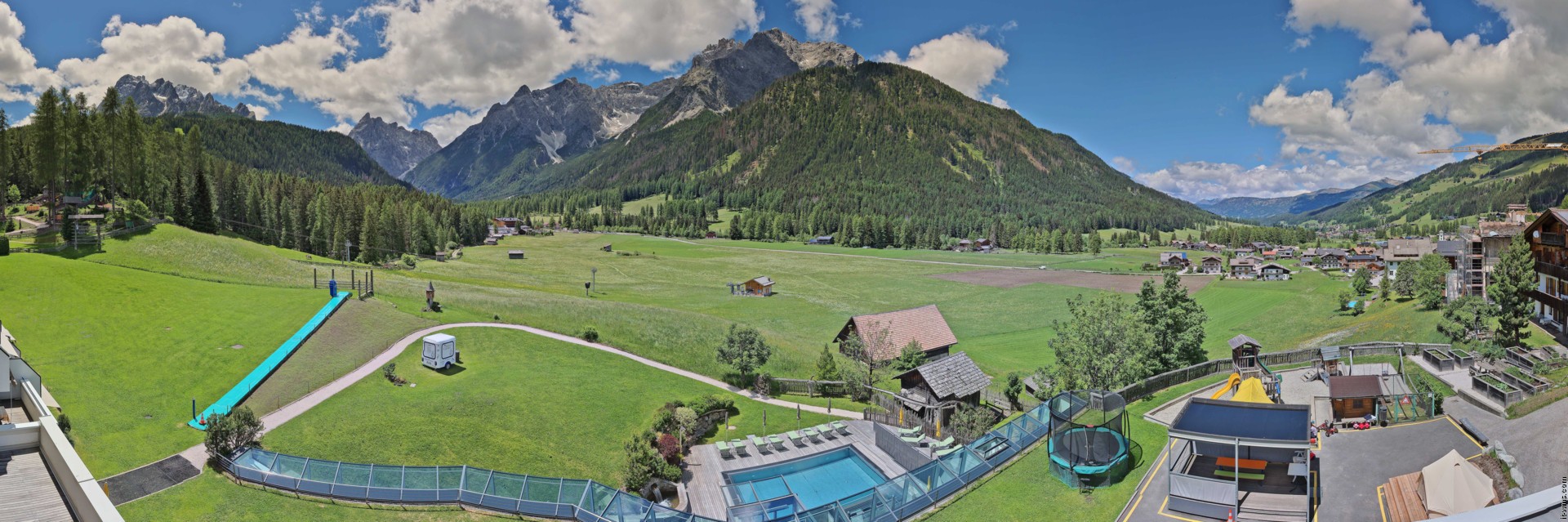Archiv Foto Webcam Family Resort Rainer im Bergdorf Sexten