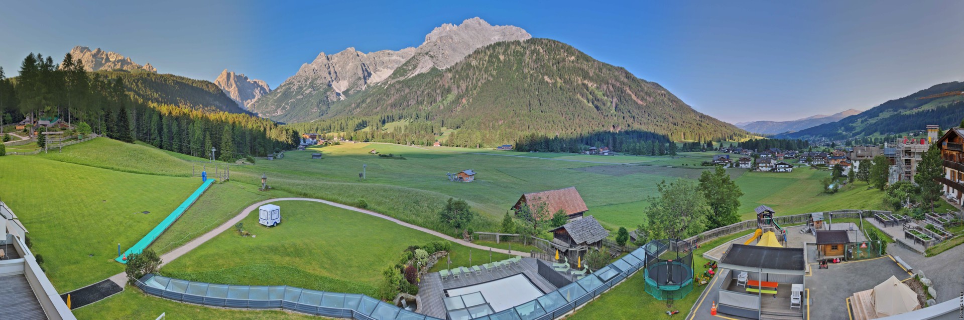 Archiv Foto Webcam Family Resort Rainer im Bergdorf Sexten