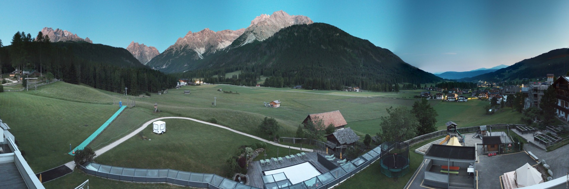 Archived image Webcam Family Resort Rainer, South Tyrol
