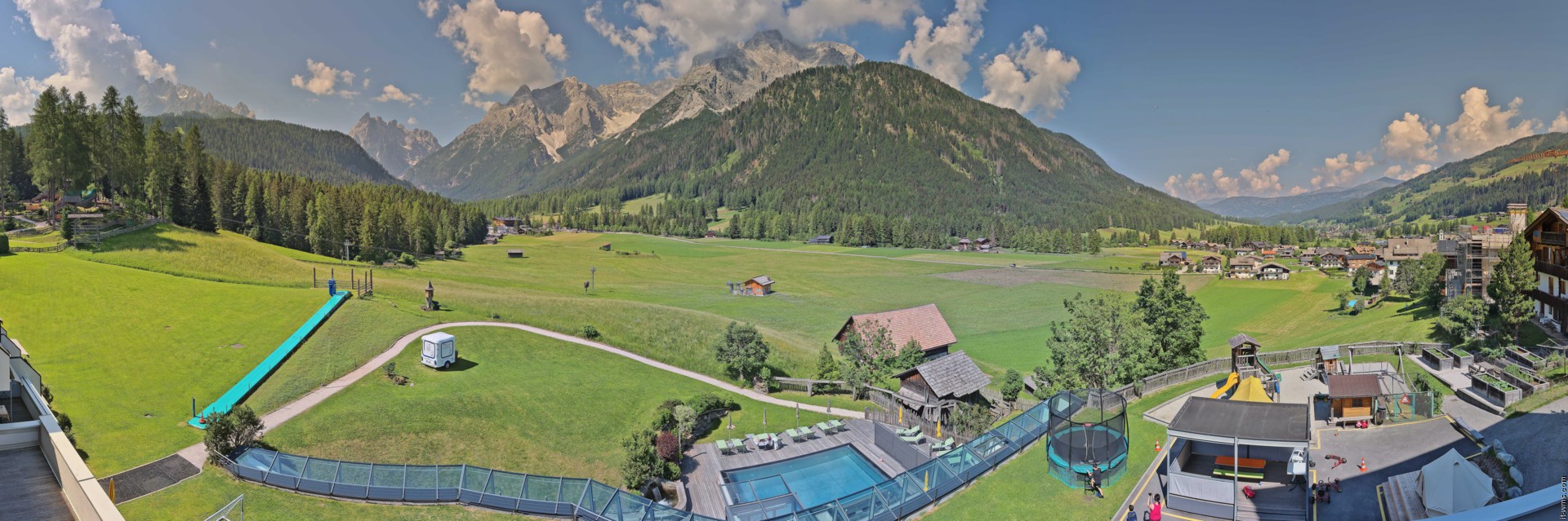 Archived image Webcam Family Resort Rainer, South Tyrol