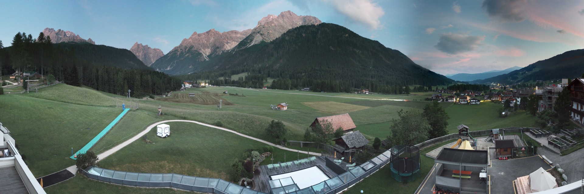 Archiv Foto Webcam Family Resort Rainer im Bergdorf Sexten