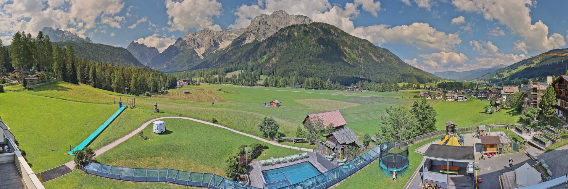 Archiv Foto Webcam Family Resort Rainer im Bergdorf Sexten