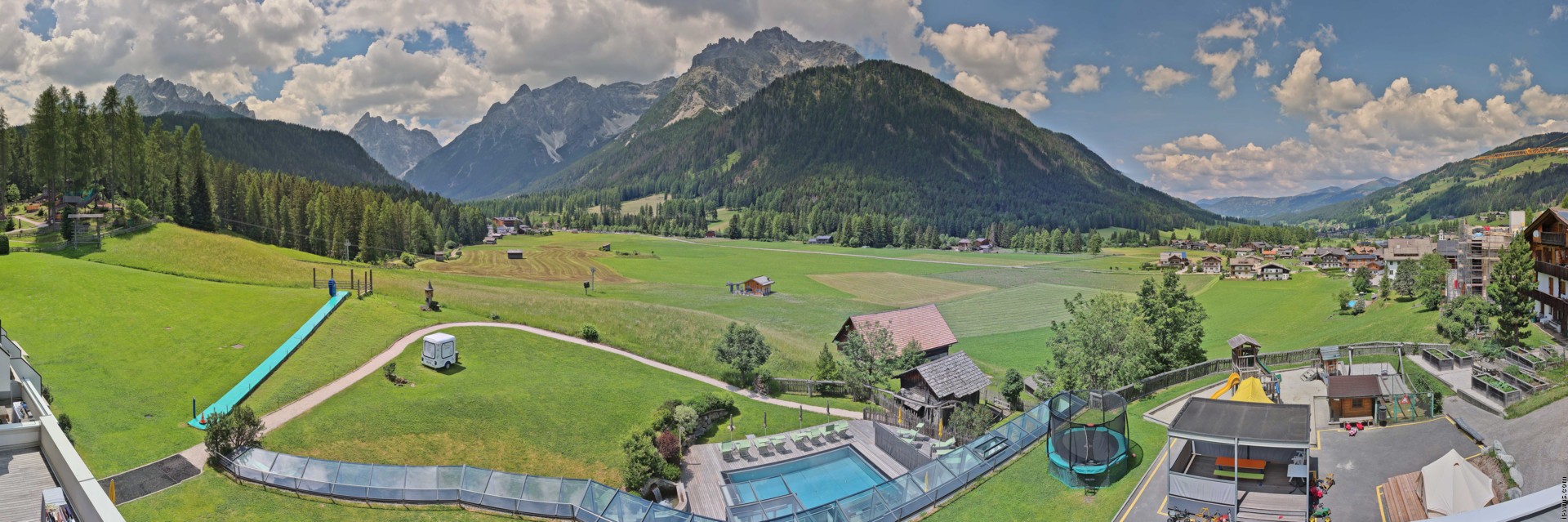 Archiv Foto Webcam Family Resort Rainer im Bergdorf Sexten