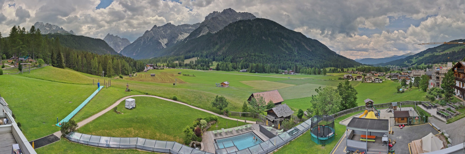 Archiv Foto Webcam Family Resort Rainer im Bergdorf Sexten