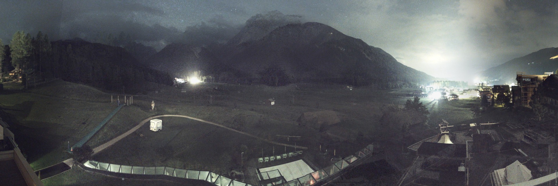 Archived image Webcam Family Resort Rainer, South Tyrol