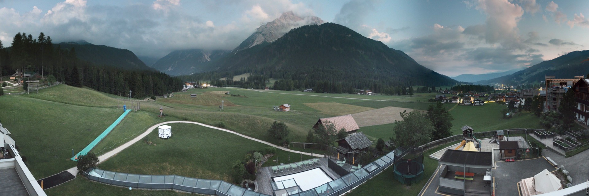 Archiv Foto Webcam Family Resort Rainer im Bergdorf Sexten