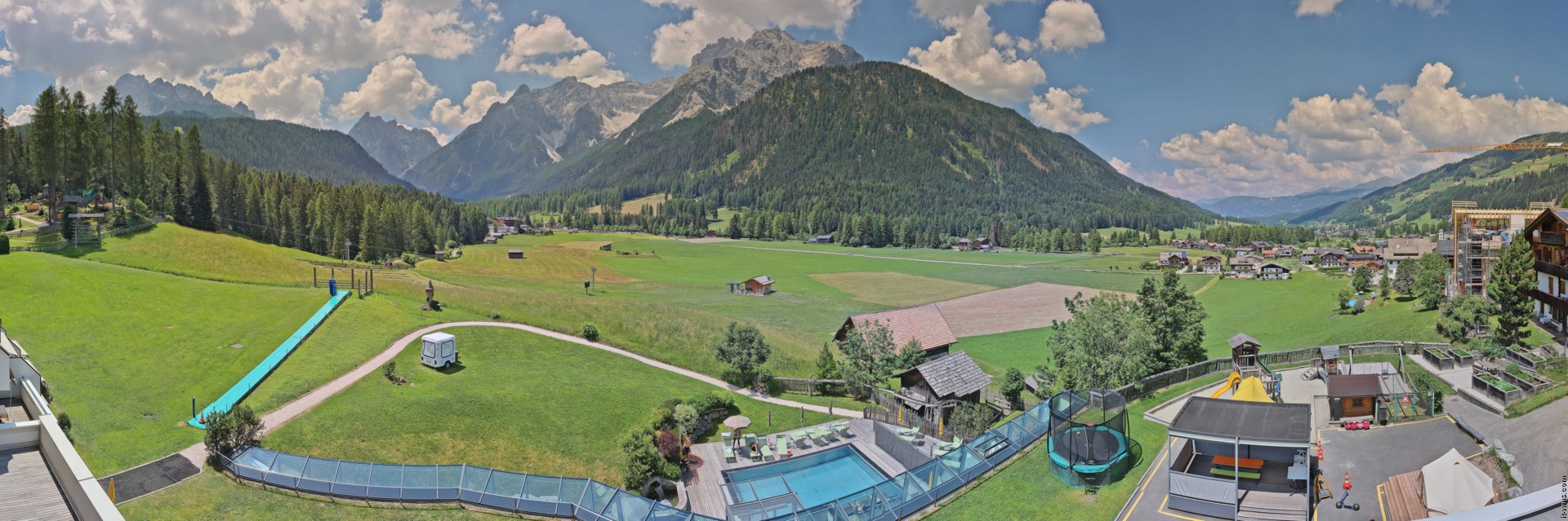 Archiv Foto Webcam Family Resort Rainer im Bergdorf Sexten