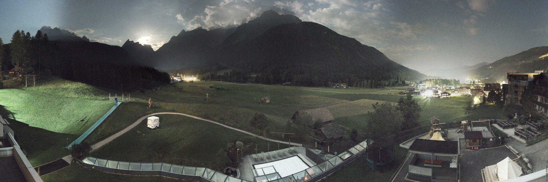 Archiv Foto Webcam Family Resort Rainer im Bergdorf Sexten