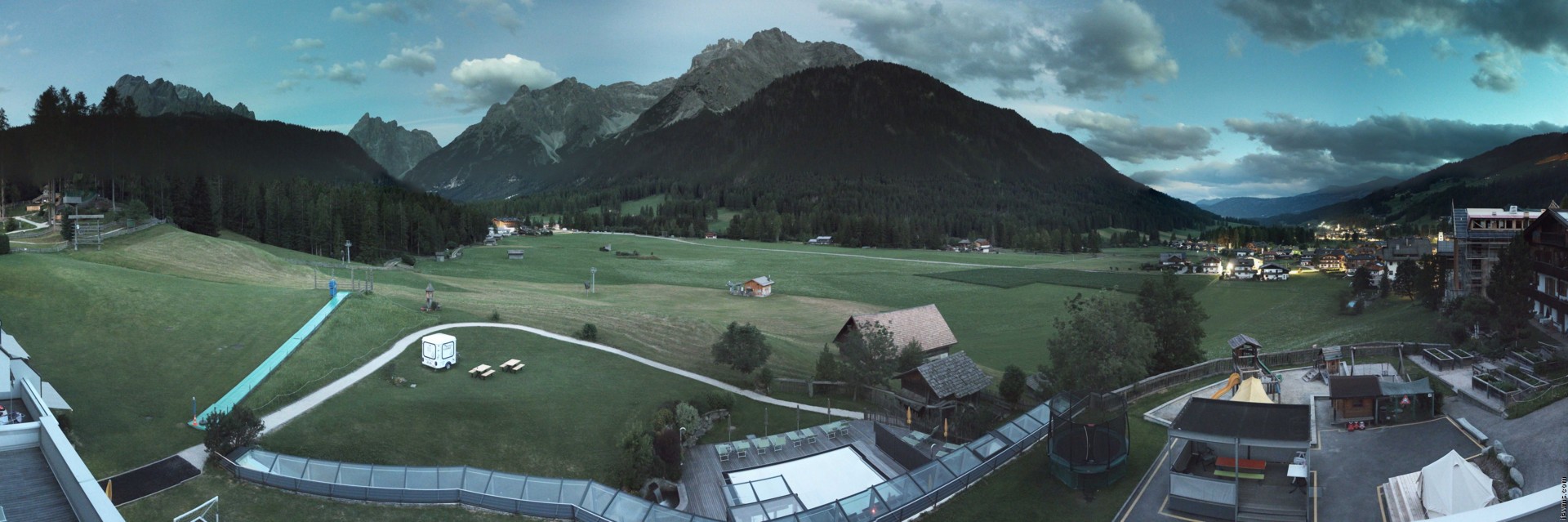 Archived image Webcam Family Resort Rainer, South Tyrol