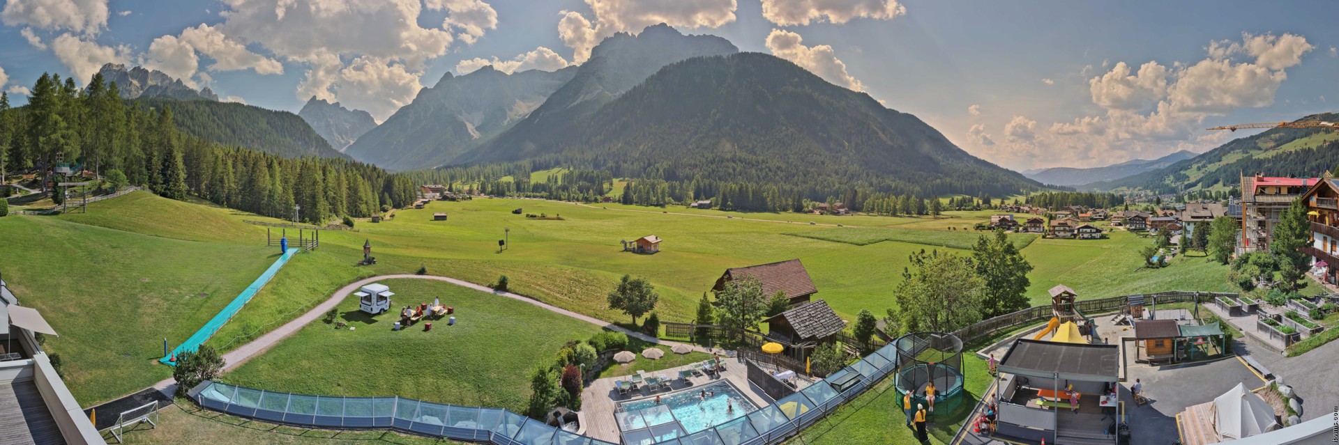Archiv Foto Webcam Family Resort Rainer im Bergdorf Sexten