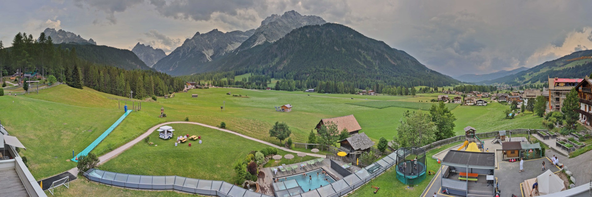 Archiv Foto Webcam Family Resort Rainer im Bergdorf Sexten