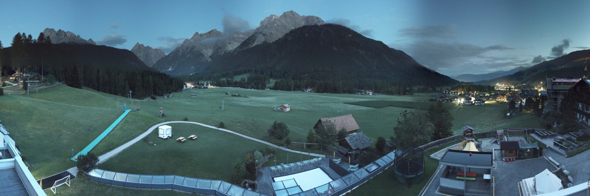Archiv Foto Webcam Family Resort Rainer im Bergdorf Sexten