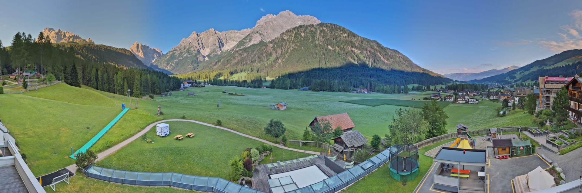 Archiv Foto Webcam Family Resort Rainer im Bergdorf Sexten