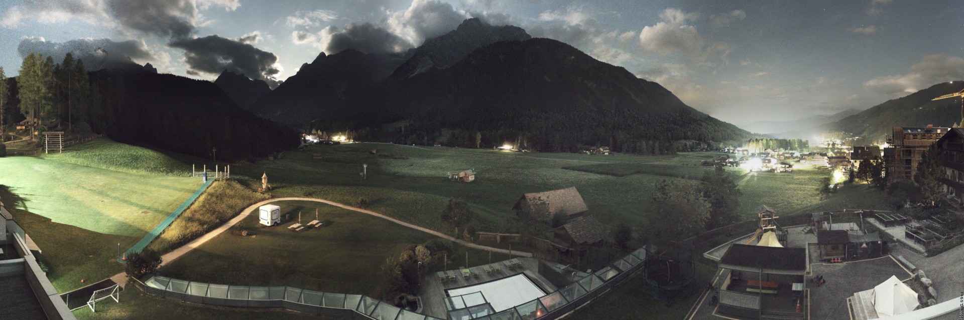 Archiv Foto Webcam Family Resort Rainer im Bergdorf Sexten