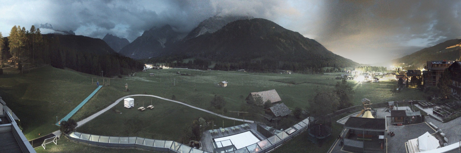 Archiv Foto Webcam Family Resort Rainer im Bergdorf Sexten