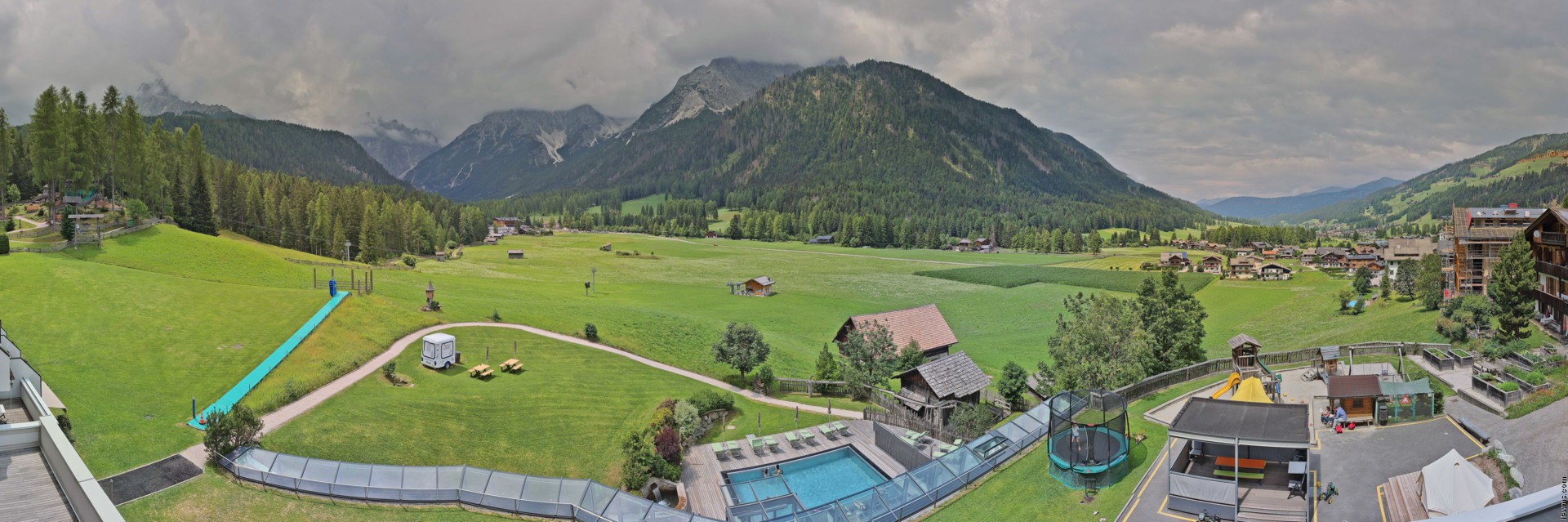 Archiv Foto Webcam Family Resort Rainer im Bergdorf Sexten