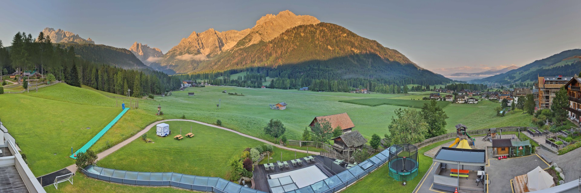 Archiv Foto Webcam Family Resort Rainer im Bergdorf Sexten