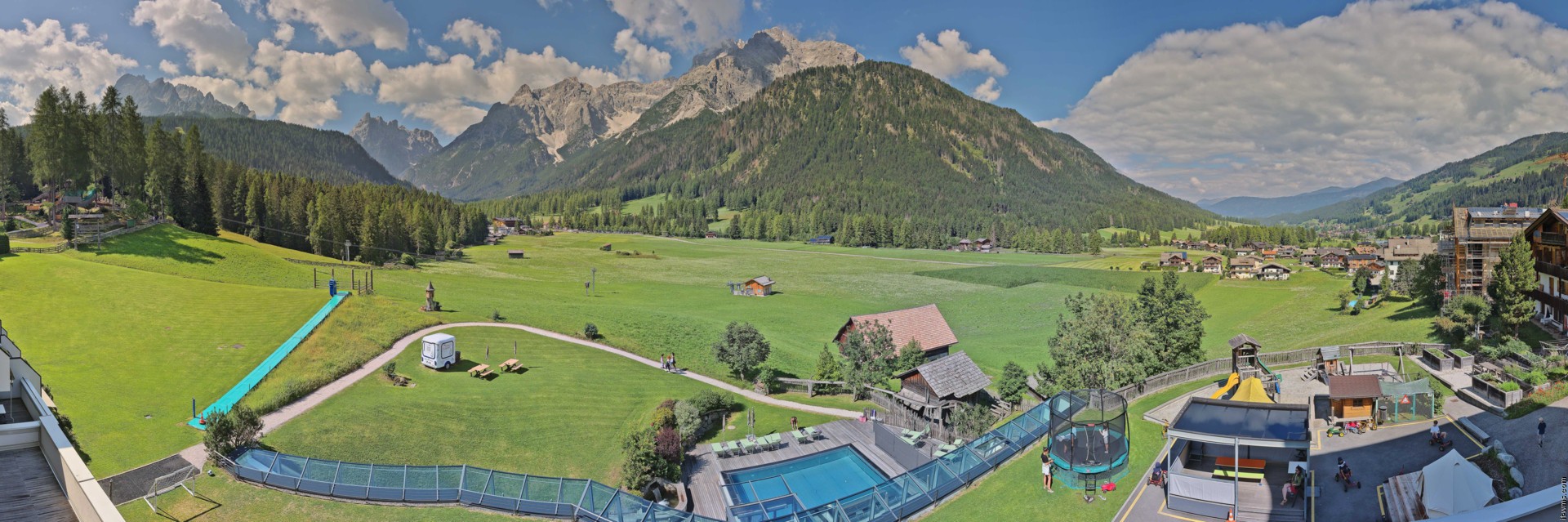 Archiv Foto Webcam Family Resort Rainer im Bergdorf Sexten