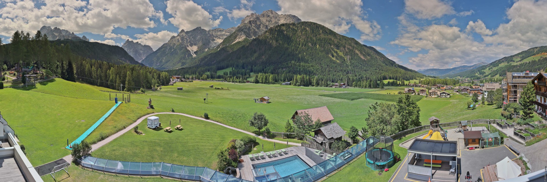 Archiv Foto Webcam Family Resort Rainer im Bergdorf Sexten
