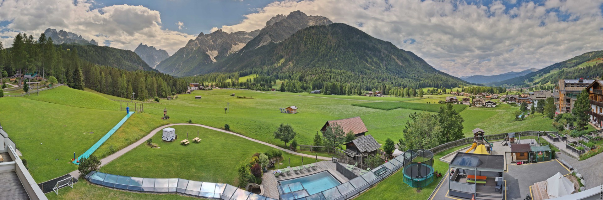 Archiv Foto Webcam Family Resort Rainer im Bergdorf Sexten