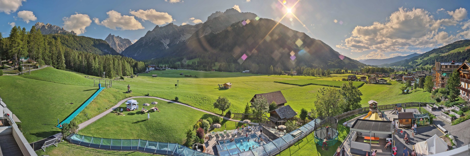 Archiv Foto Webcam Family Resort Rainer im Bergdorf Sexten