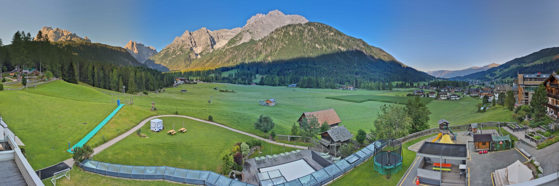 Archiv Foto Webcam Family Resort Rainer im Bergdorf Sexten