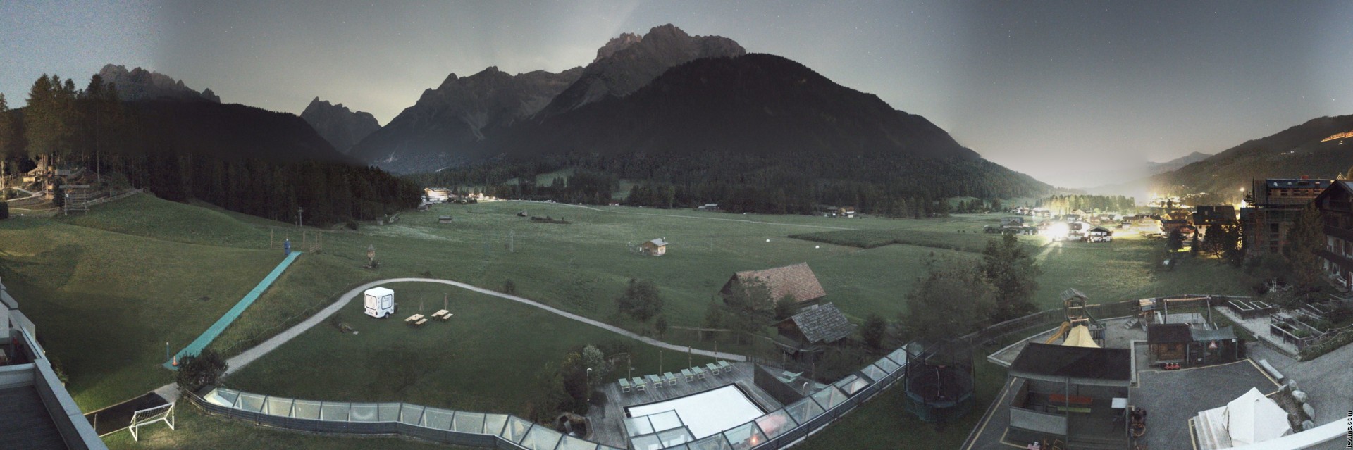 Archiv Foto Webcam Family Resort Rainer im Bergdorf Sexten