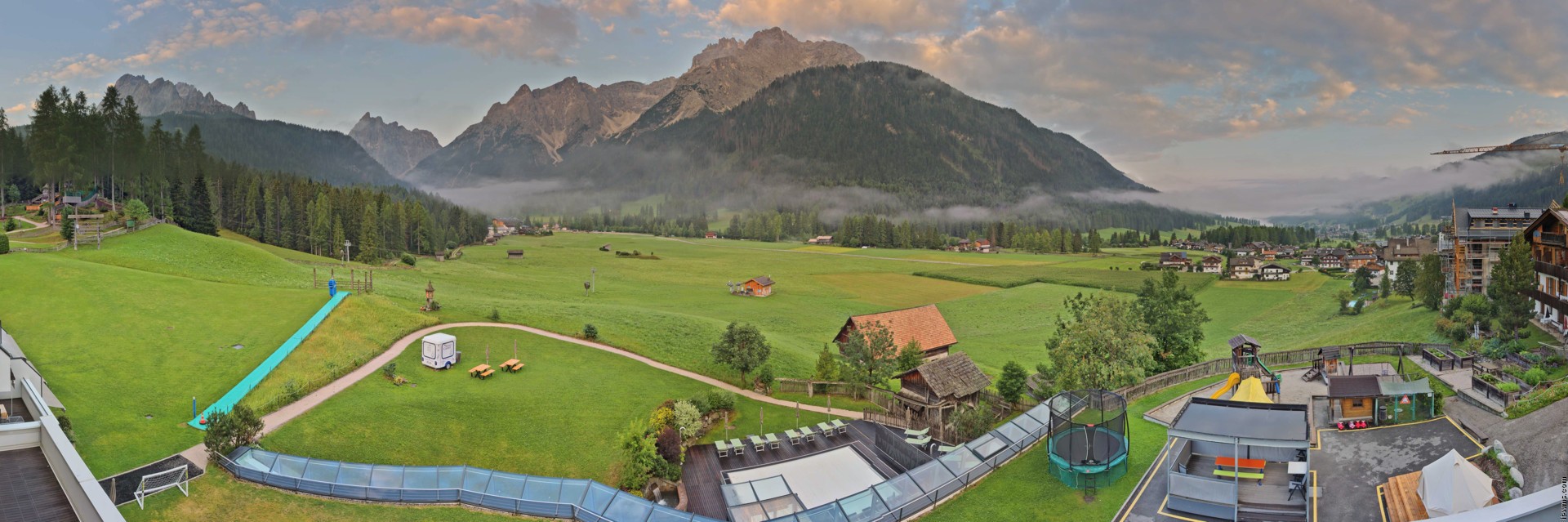 Archiv Foto Webcam Family Resort Rainer im Bergdorf Sexten